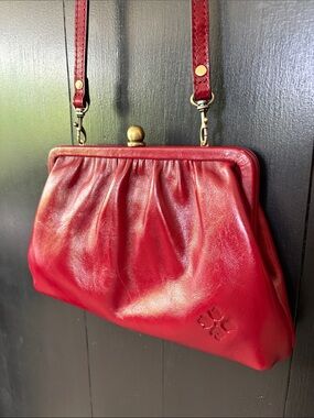 ❤️ Patricia Nash Leather Clutch Bag in Ruby Red